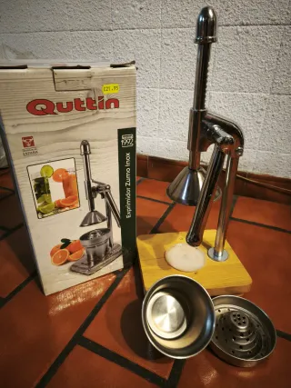 Exprimidor manual Quttin acero inoxidable