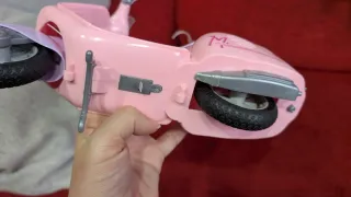 2 Unicornios Barbie, Moto con música y luz y bici