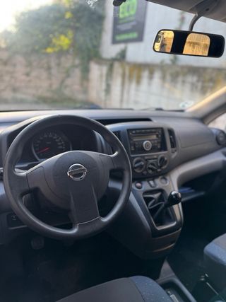 Nissan NV200 2010