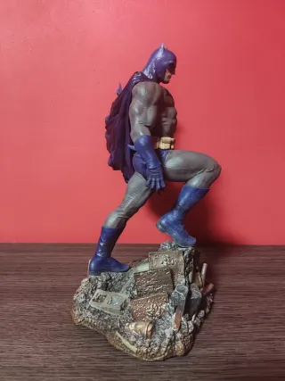 Figura Batman Defiant Diamond Select Toys