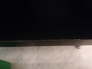 Mueble negro 2 puertas y 2 cajones verdes