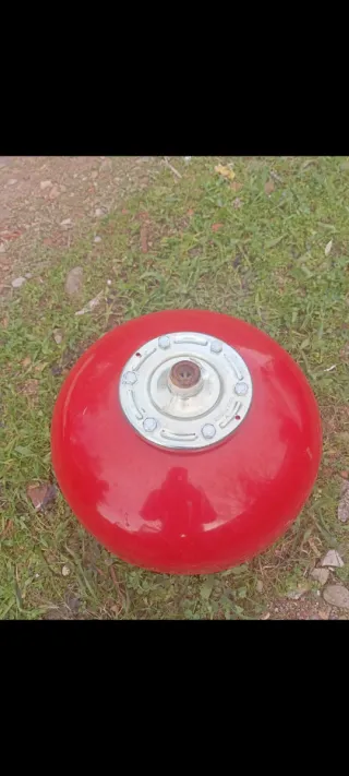 Botella Bomba Agua Roja