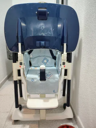 Trona para bebé con bandeja