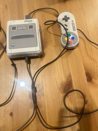 Super Nintendo Mini Gris y Multicolor