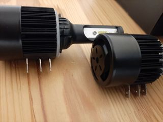 Luces LED Ford Tourneo Connect, largas y diurnas