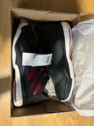 Zapatillas Baloncesto Adidas Rose Negras Rojas