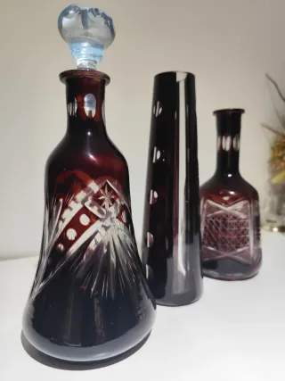 2 Decantadores Bohemia y 1 Jarrón Cristal Rojo