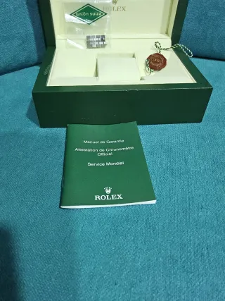 ● Caja Rolex Datejust con 4 eslabones ●