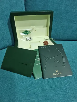 ● Caja Rolex Datejust con 4 eslabones ●