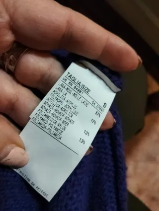 Abrigo de punto morado