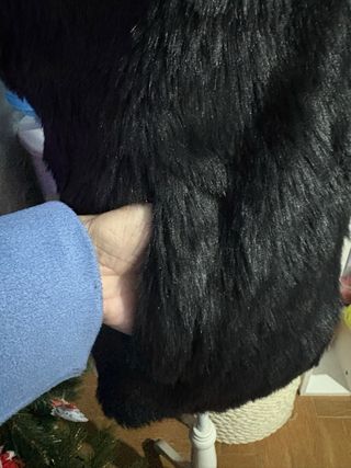 Elegante chaleco de pelo negro