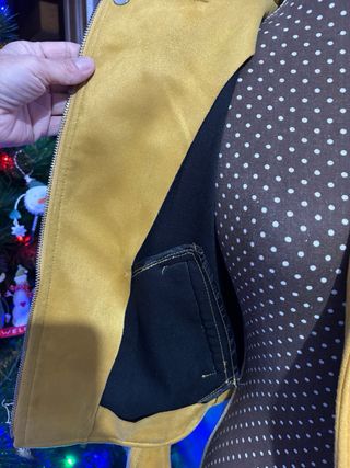 Chaqueta amarilla biker ,tejido antelina