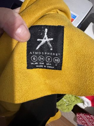 Chaqueta amarilla biker ,tejido antelina