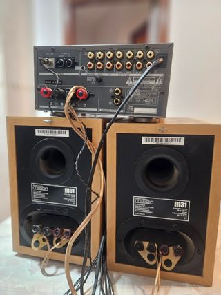 Amplificador Teac y Altavoces Mission