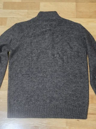 Lote ropa de hombre;4 prendas. Talla L. 5 EUROS