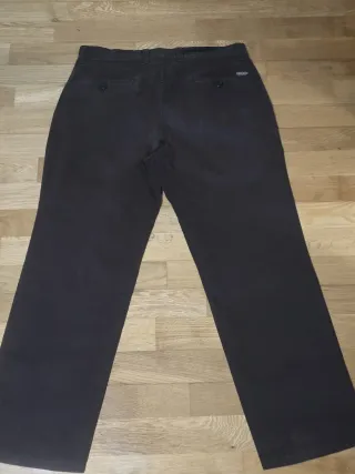 Lote ropa de hombre;4 prendas. Talla L. 5 EUROS