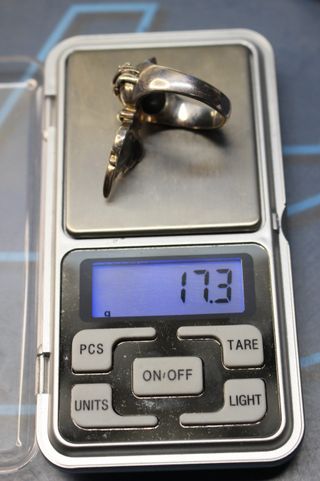 01. Anillo de plata 925 corazón en llamas.