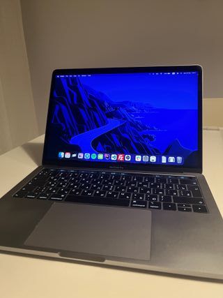 MacBook Pro 13" 2019 – Intel i5 16GB RAM 256GB SSD