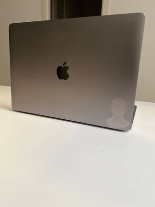 MacBook Pro 13" 2019 – Intel i5 16GB RAM 256GB SSD