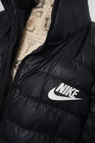 Chaqueta acolchada Nike hombre negra