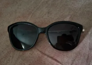 Gafas de sol Guess negras