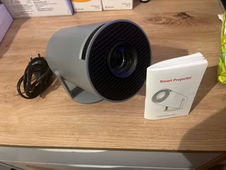 Proyector Inteligente Gris