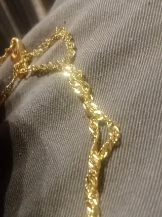 Cadena dorada de 18k