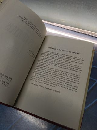 libro, Augusto Panyella: Enciclopedia de las razas humanas, De Gassó Hnos. 1957
