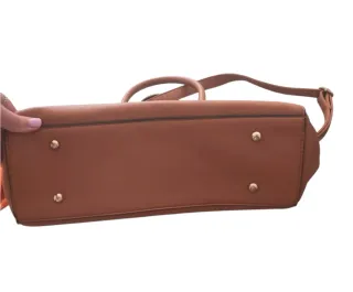 Mala de Senhora Castanha