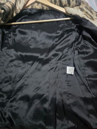 ABRIGO TALLA 40 . MARCA HONGO