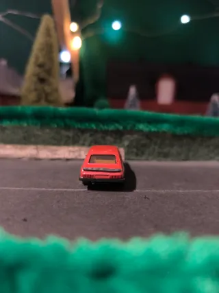 1/87 HERPA FORD CAPRI S ROJO