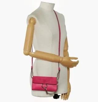 Bolso Piel Rosa y Dorado.