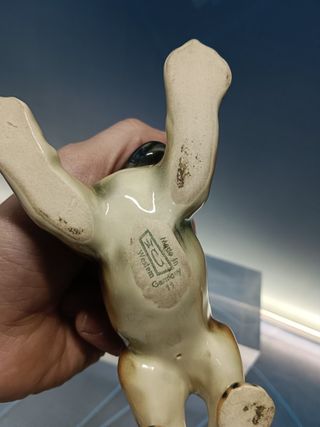 figura de porcelana perro boxer, Cachorro, WC wester germany  8x13 cm.aprox