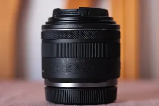Canon RF 24mm f/1.8 Macro IS STM