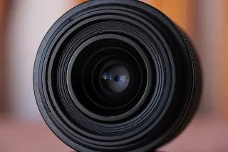 Canon RF 24mm f/1.8 Macro IS STM