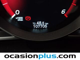 Volvo V40 Cross Country D2 Momentum 85 kW (115 CV)