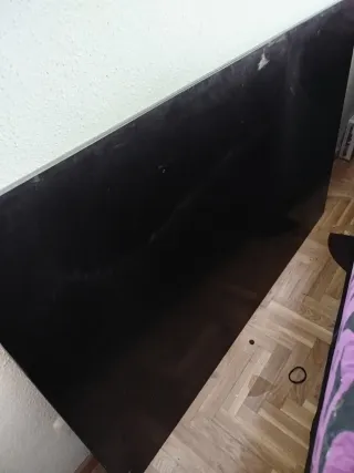 Mesa de cristal negro