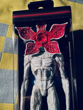 Demogorgon - Stranger Things - Figura 12”