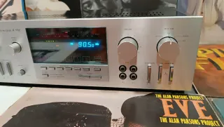 Amplificador Sansui R-99Z