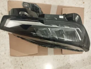 Faro Peugeot 5008 2023-2025