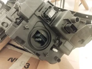 Faro Peugeot 5008 2023-2025