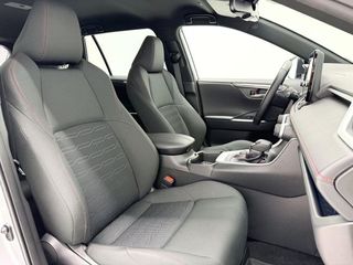 Toyota Rav4 2.5l PLUG-IN 300PH (e-CVT) Advance