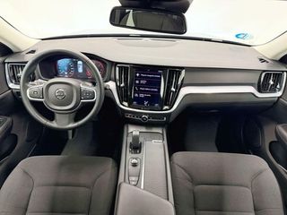 Volvo V60 2.0 B4 (D) Momentum Core Auto