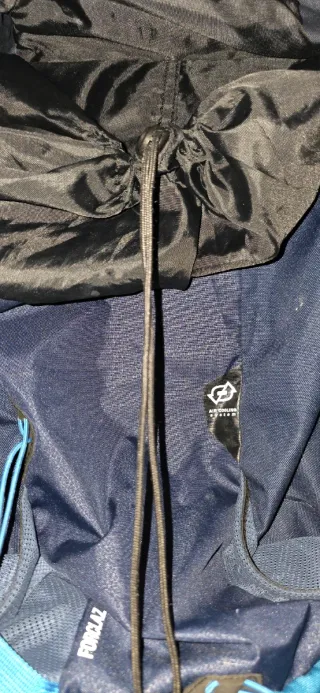 Mochila Quechua Forclaz 40L Air Trekking