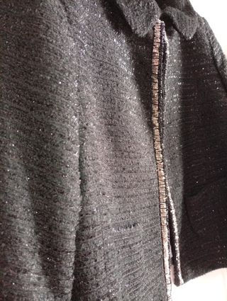 Chaqueta Negra ANTEA con Detalles Plateados