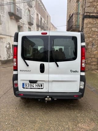 Renault Trafic 9 plazas