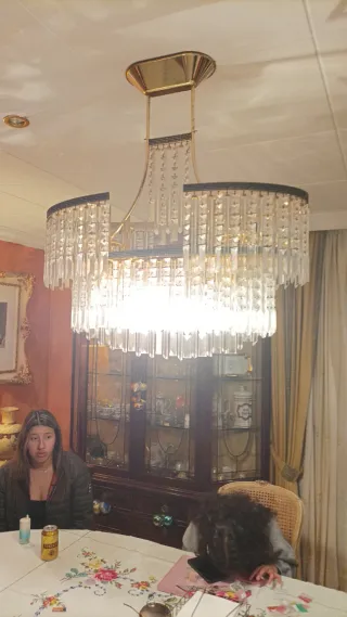 Lámpara de lágrimas dorada y cristal