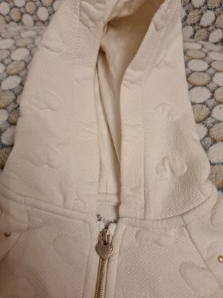 Felpa con cappuccio per bambina con cuori