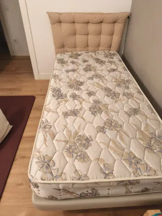 Somier Ikea Beige/Gris Colchón de regalo