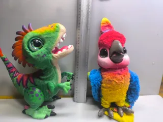 Set Figuras Interactivas Loro y Dino